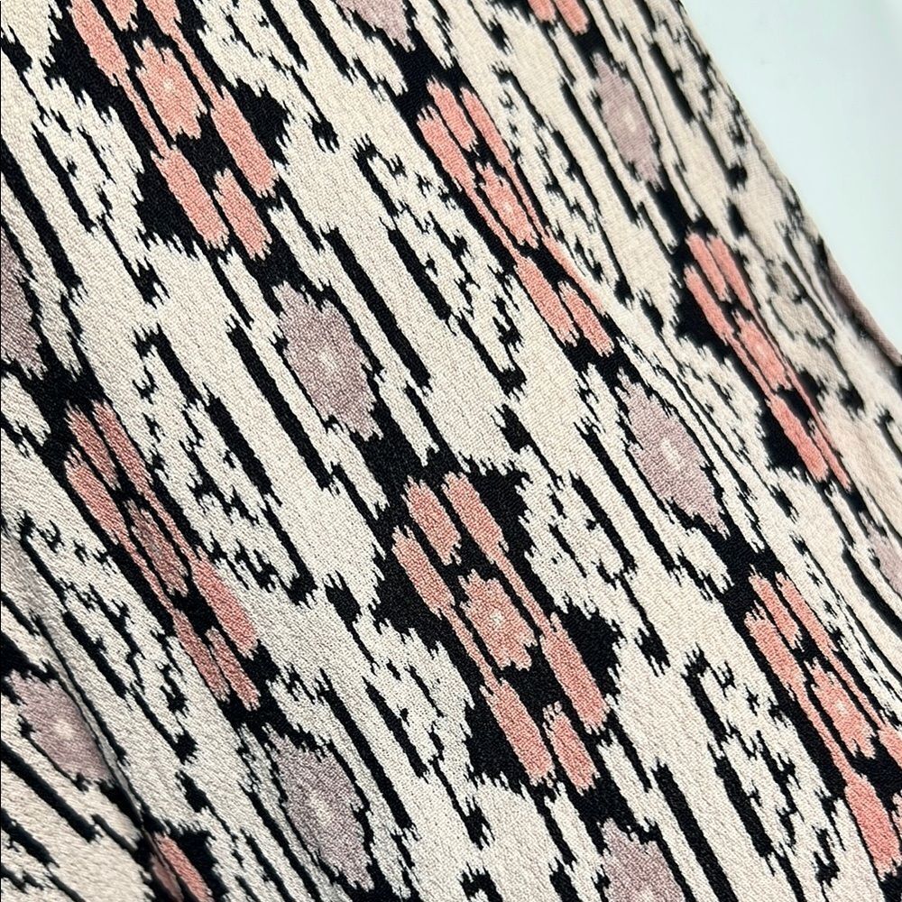 Patterned Women's Sweater - Picture 4 of 8